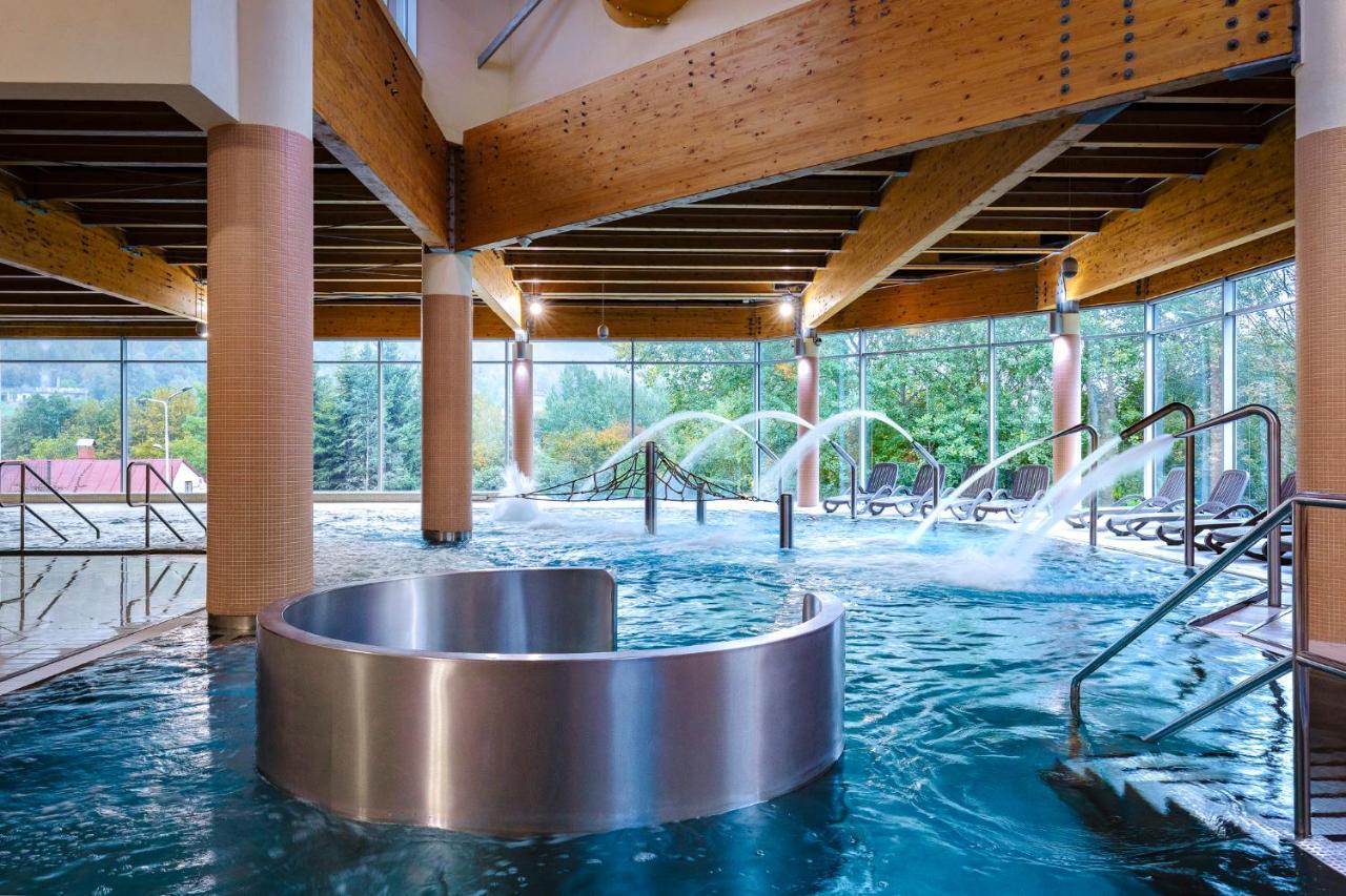 Interferie Aquapark Sport Hotel Malachit Świeradów-Zdrój Exteriör bild