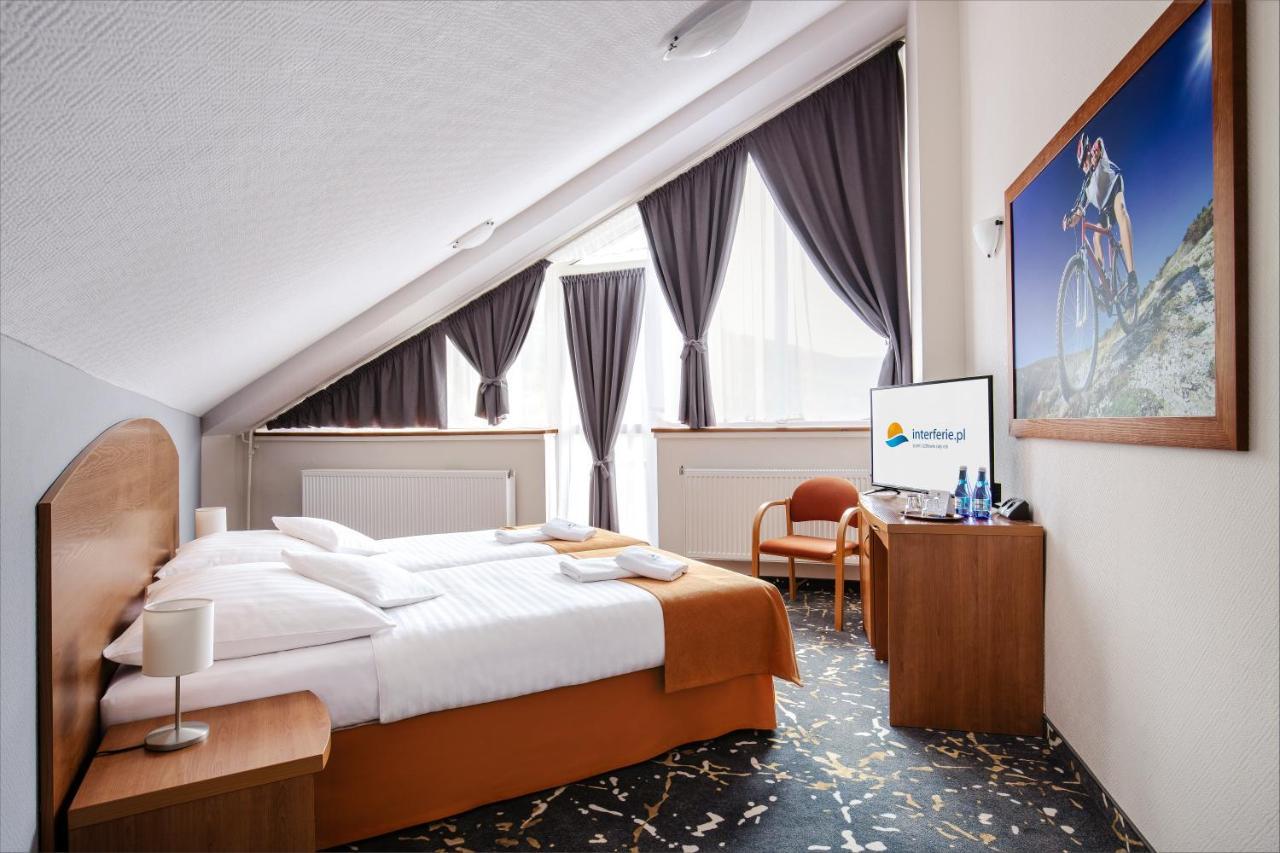 Interferie Aquapark Sport Hotel Malachit Świeradów-Zdrój Exteriör bild